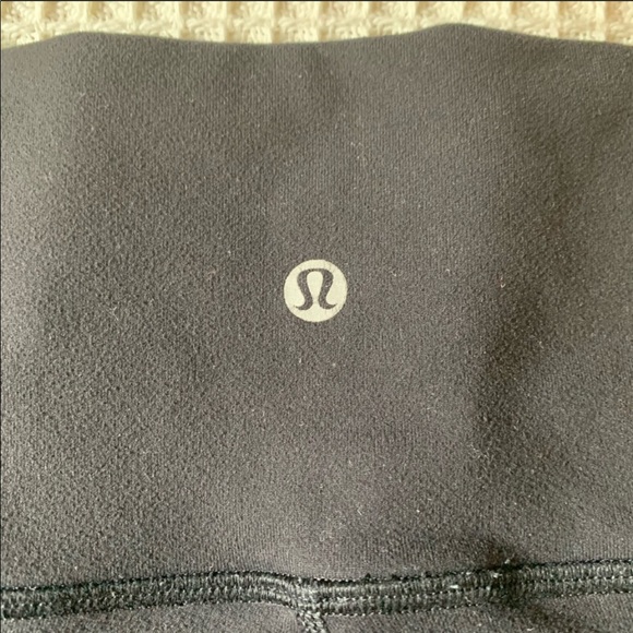 Sold on Curtsy! - Picture 2 of 5